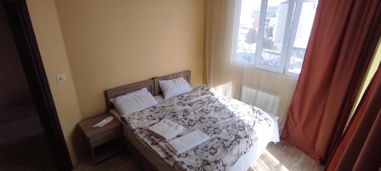 Femily Hotel In Batumi Mareti Str 2 Exteriér fotografie